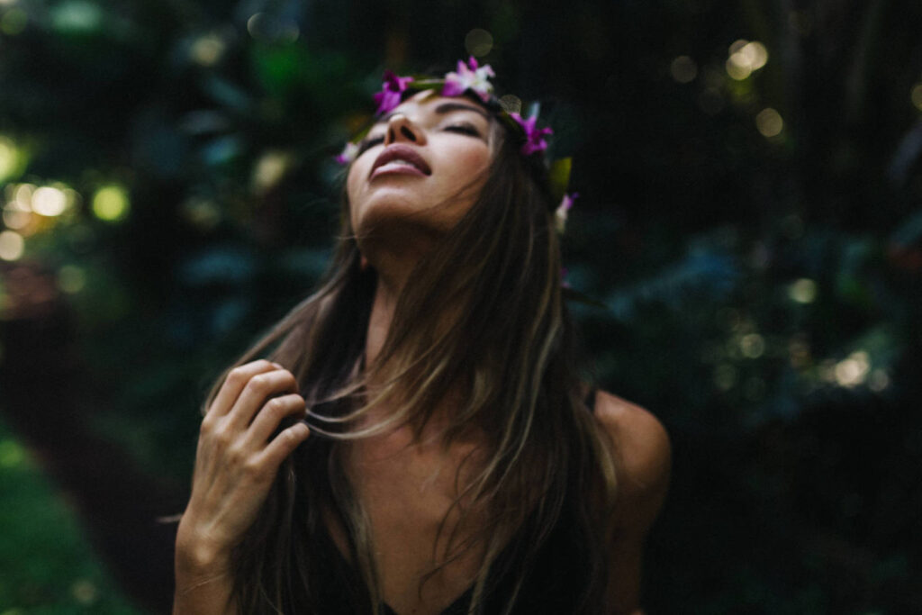 Could Solar-Powered Headphones Be The Next Must-Have? Blaz erzetic ChSgE4K1iGY unsplash